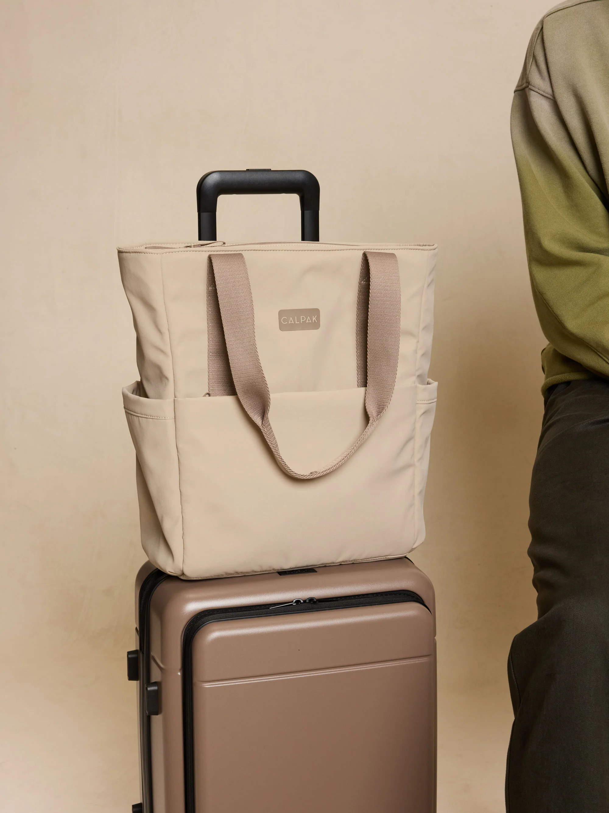 Connect Zip Laptop Tote - Image 2
