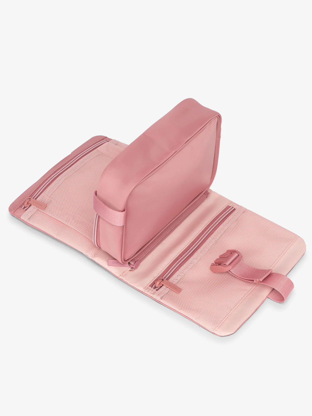Fit Hanging Dopp Kit - Image 29