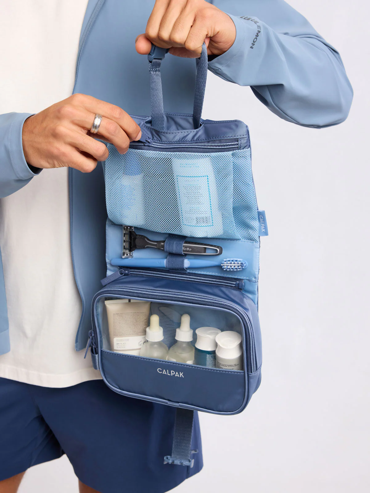 Fit Hanging Dopp Kit - Image 31