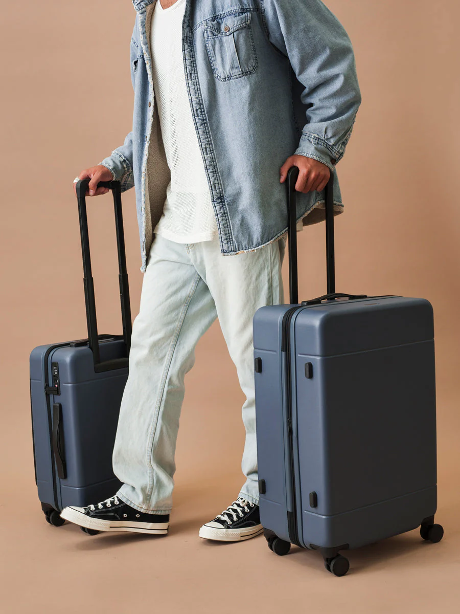 Hue Medium Luggage - Image 20