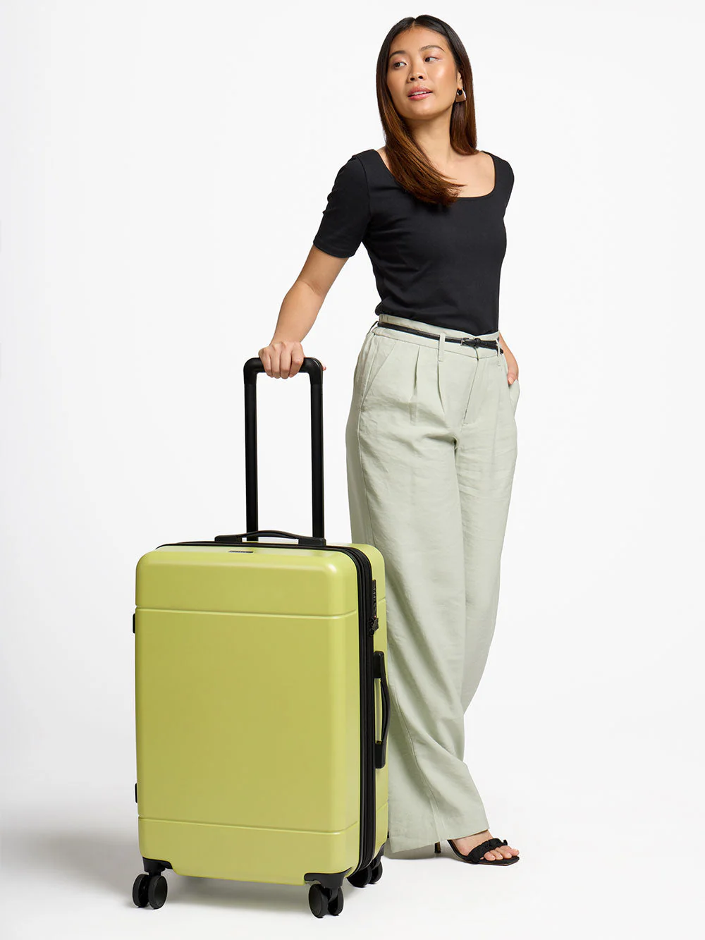 Hue Medium Luggage - Image 62