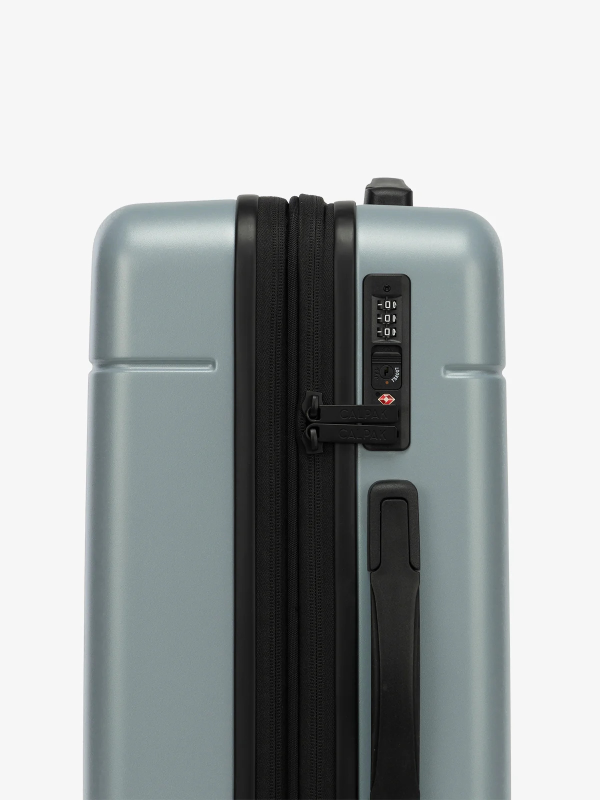 Hue Medium Luggage - Image 70