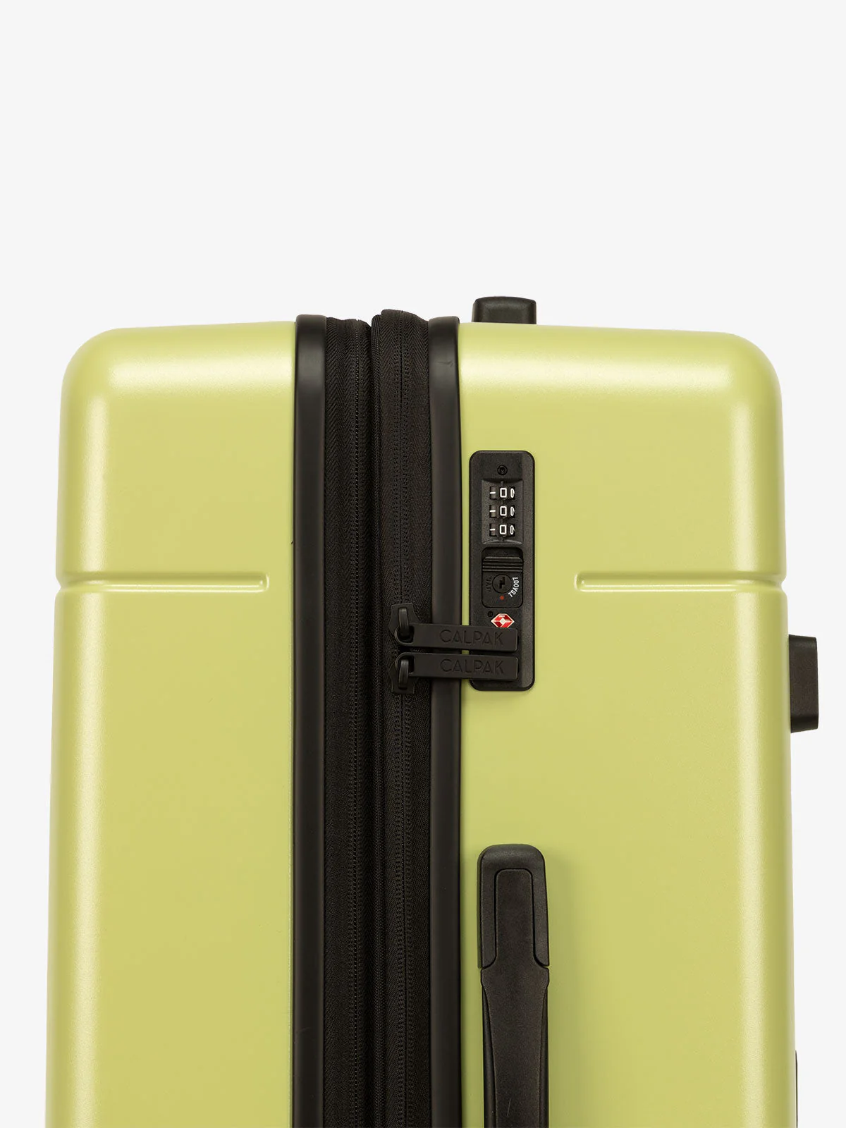 Hue Medium Trunk Luggage - Image 24