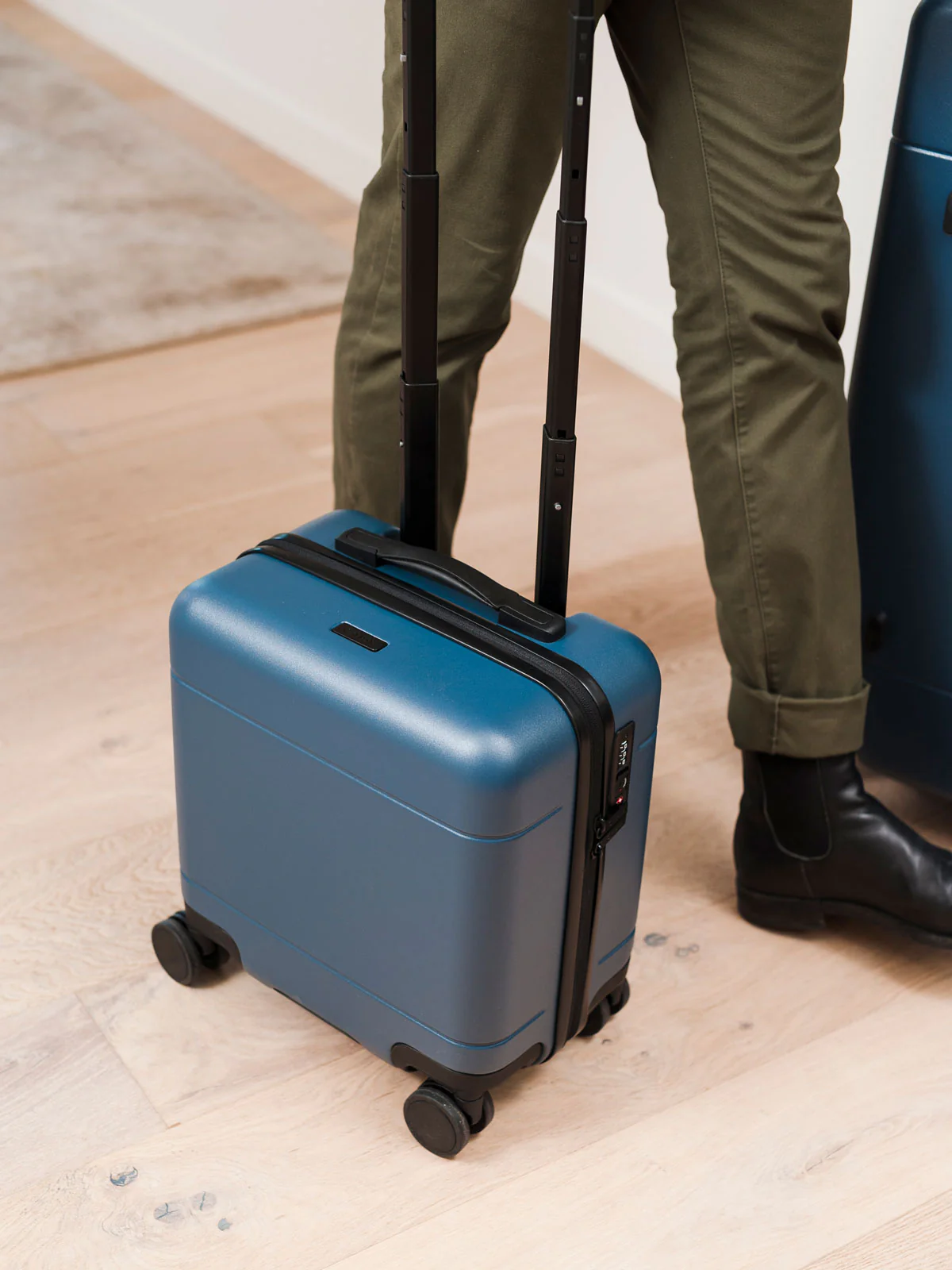 Hue Mini Carry-On Luggage - Image 2
