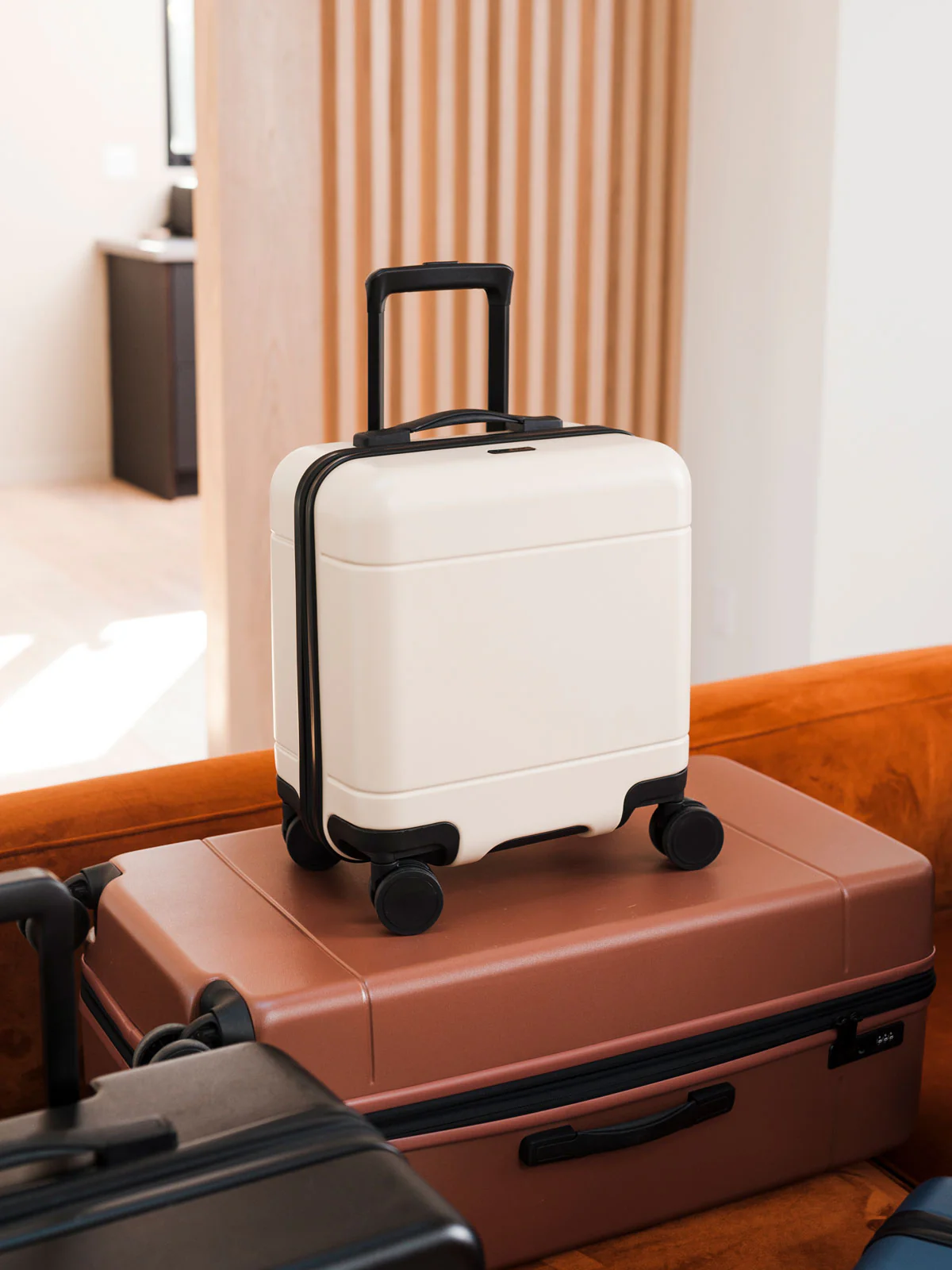 Hue Mini Carry-On Luggage - Image 23