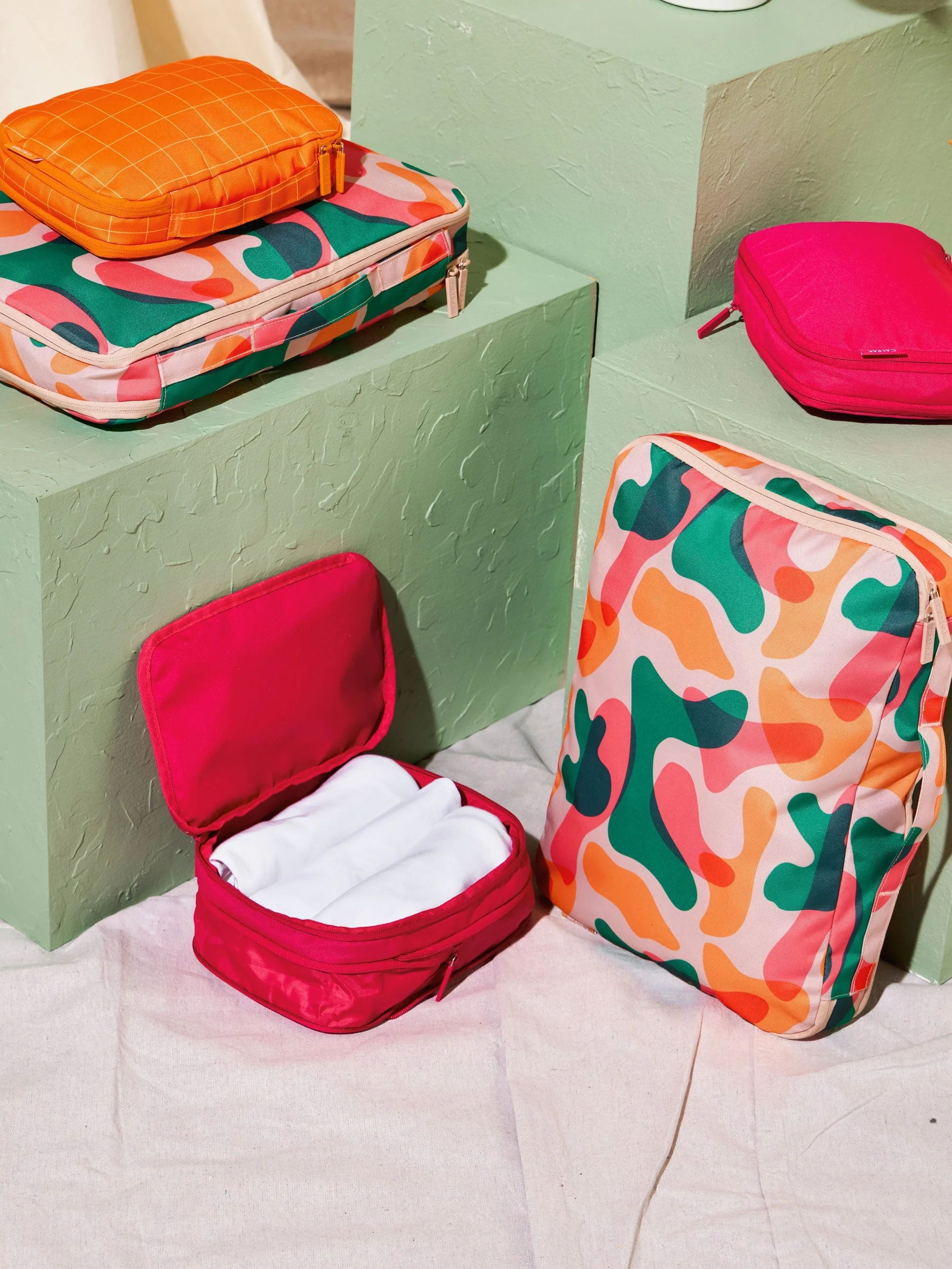 Large Compression Packing Cubes - Image 13