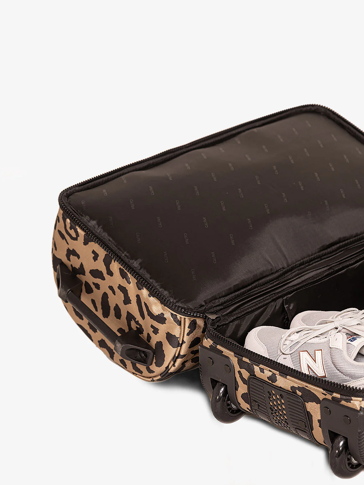 Stevyn Rolling Duffel (Test Product) - Image 10