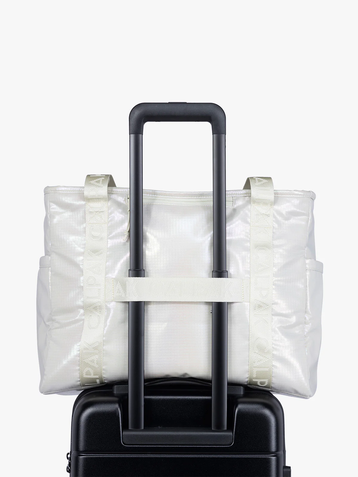 Terra 35L Water Resistant Zip Tote Bag - Image 109