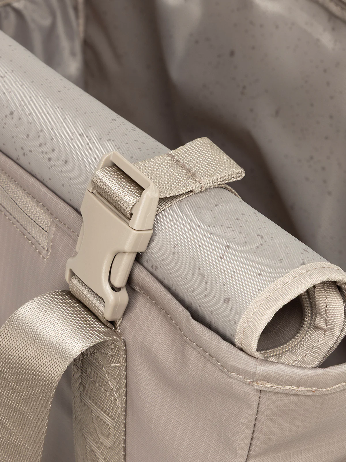 Terra 35L Water Resistant Zip Tote Bag - Image 78