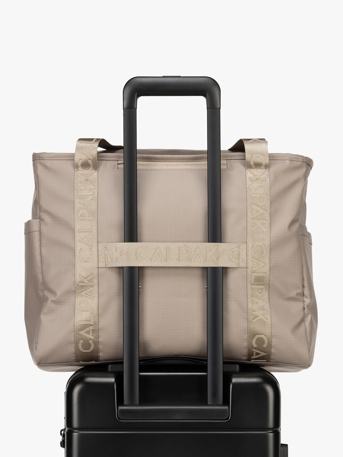 Terra 35L Water Resistant Zip Tote Bag - Image 81