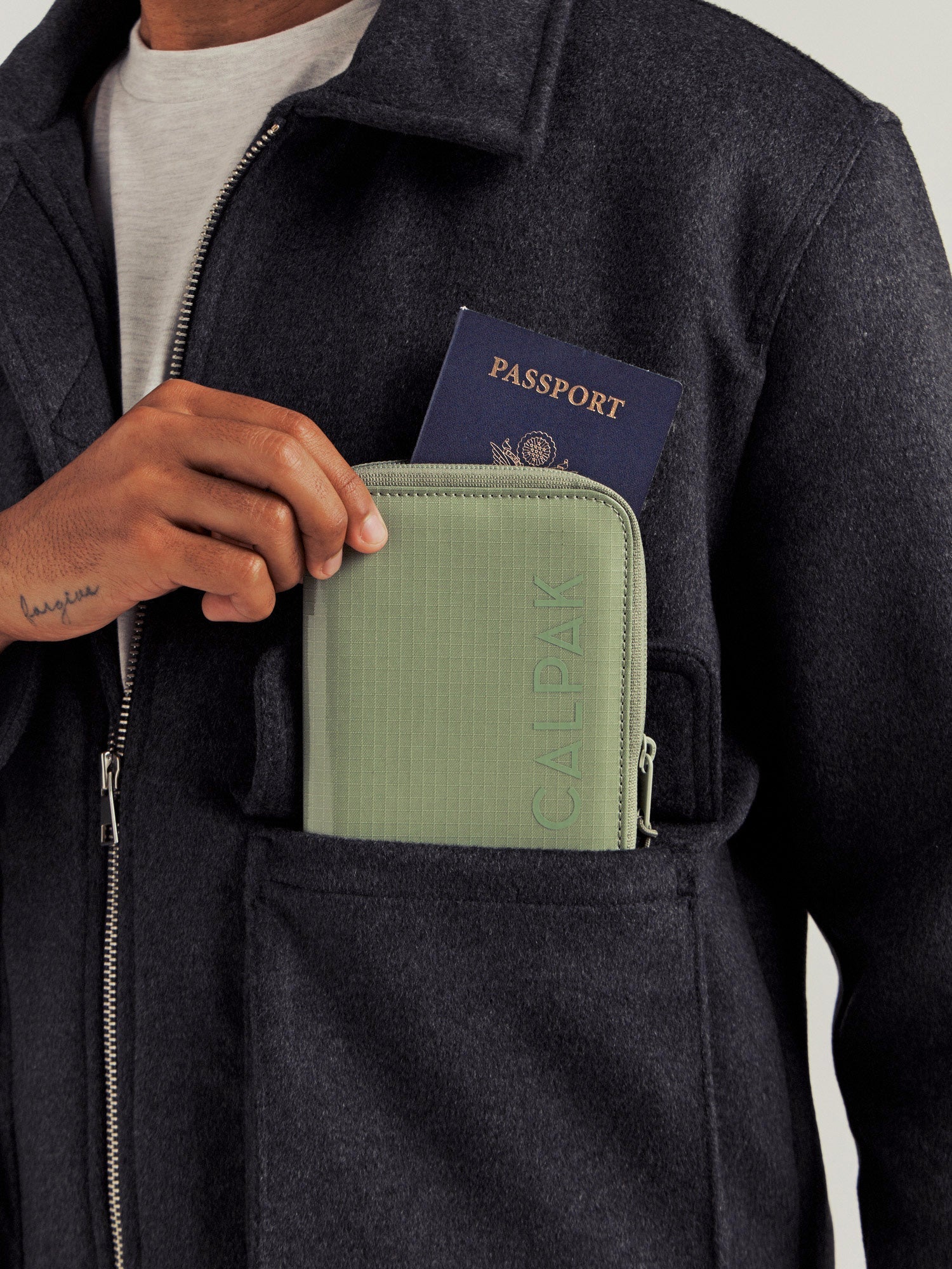 Terra Zip Passport Wallet - Image 2