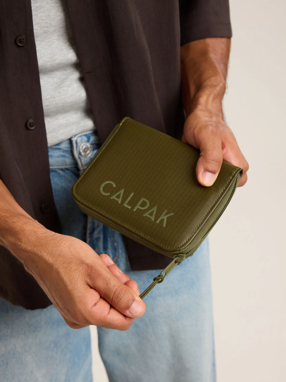 Terra Zip Passport Wallet - Image 45